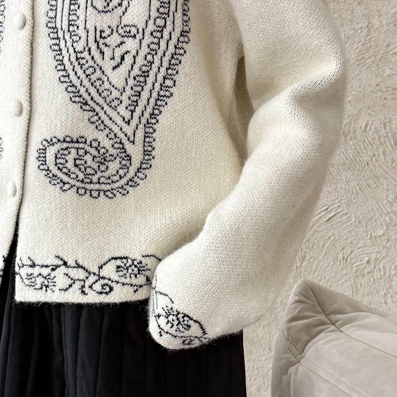 【outer】刺繡柄ニットコート Q7032