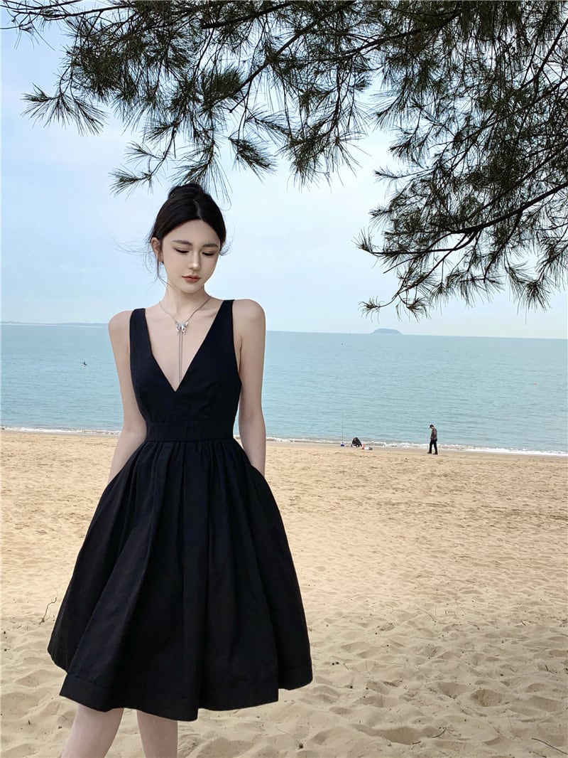 【dress】Vネックキャミワンピース　M30185