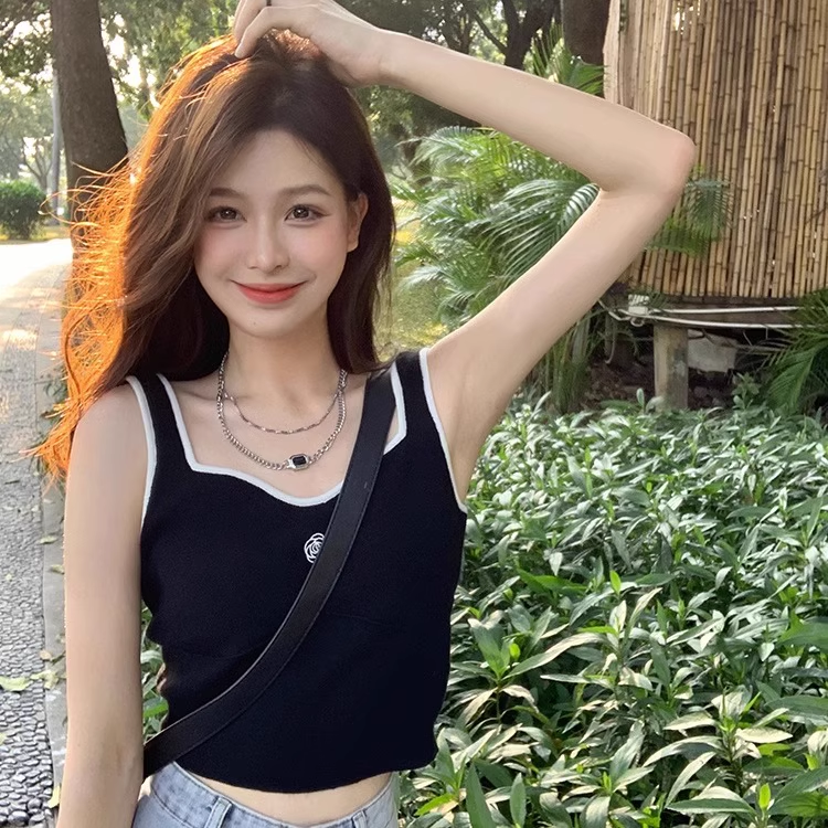 【tops】2色スクェアネックニットタンクトップF7812