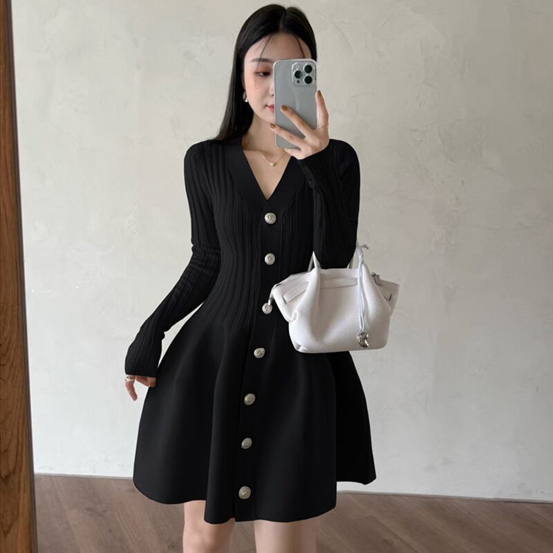【dress】ペプラムニットワンピース Q7048