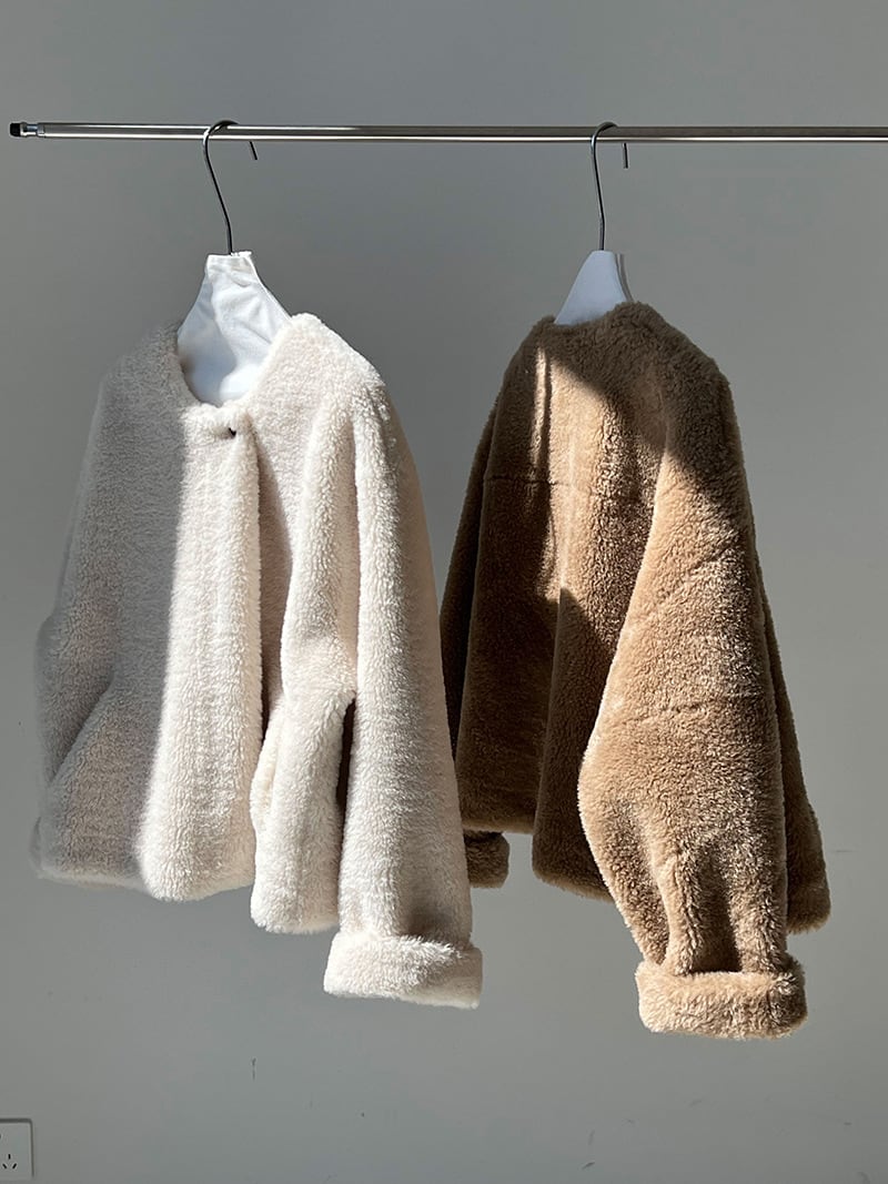 【outer】スカーフ付きシープボアコート Q7225