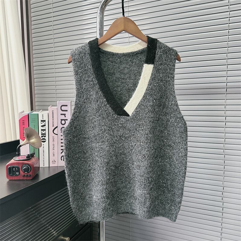 【tops】Vネックニットベスト　M29604
