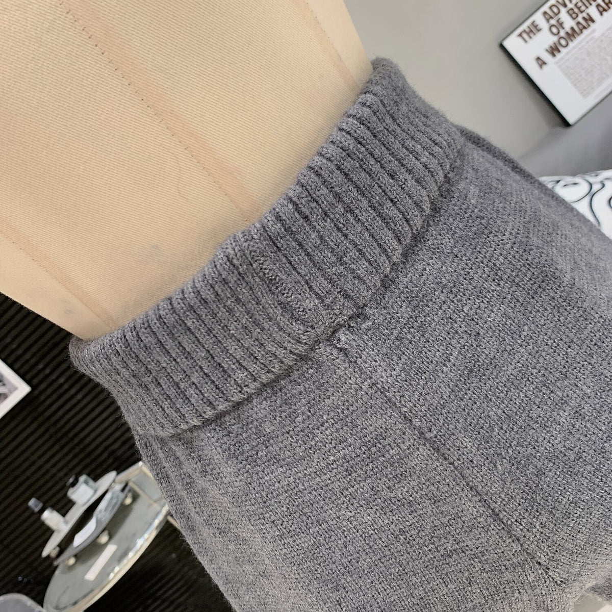 【set】ファーオフショルダーニットセーター×ショートパンツセット　M27914