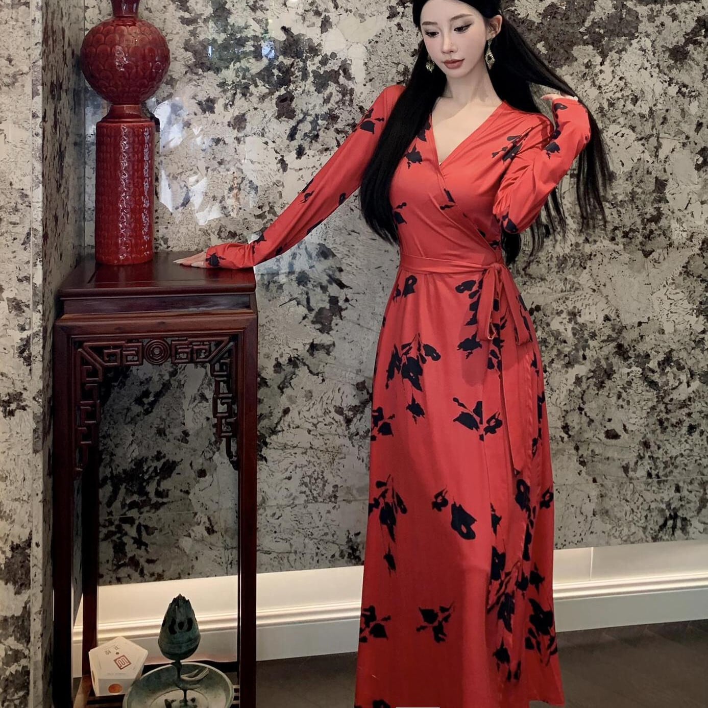 【dress】Vネックプリントワンピース　M29347