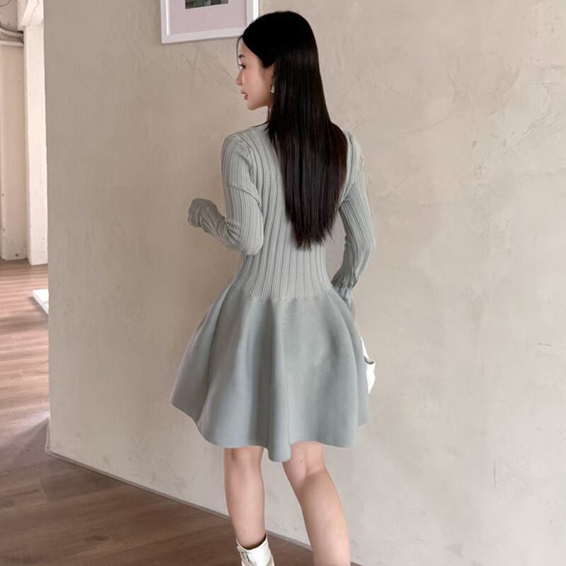 【dress】ペプラムニットワンピース Q7048
