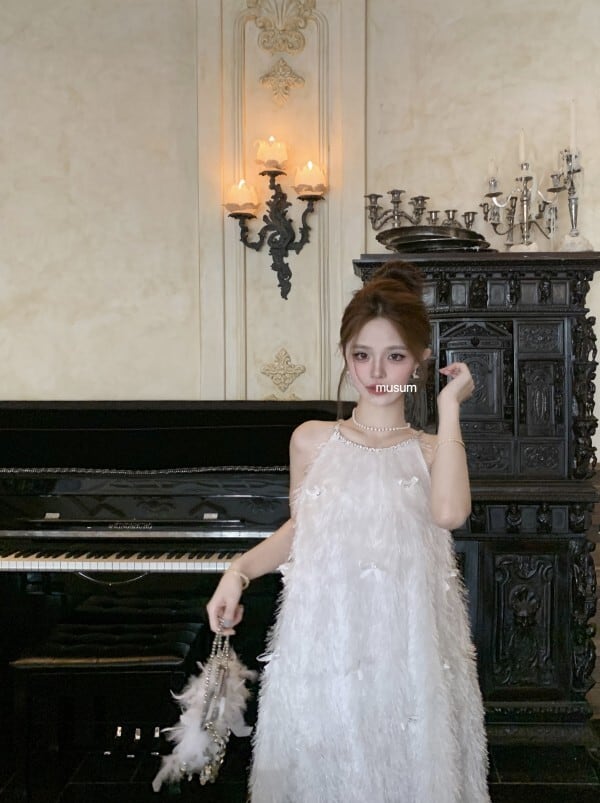 【dress】ビジューホルターネックワンピース　M24775