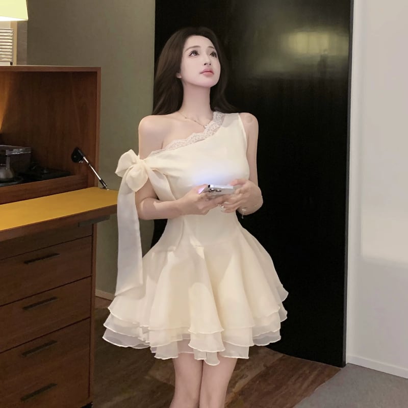 【dress】レースドッキングフレアチュールワンピース Q8514