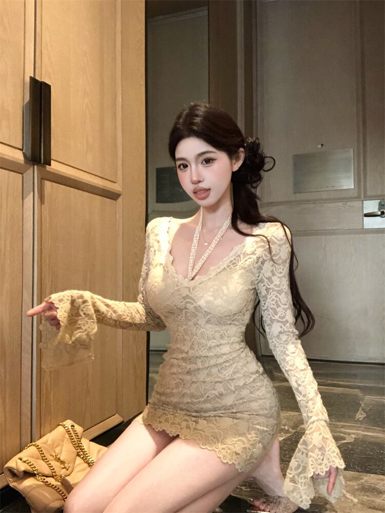 【dress】フレアスリーブレースワンピース　M29609