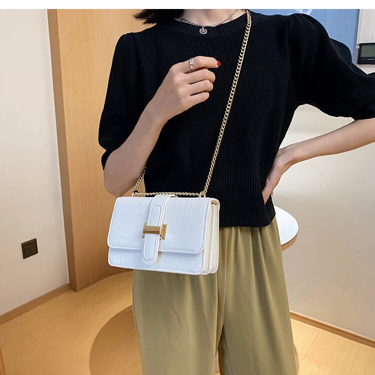 【小物】 高級感 レトロ展開定番無地斜め掛けチェーンバッグ 清新人気デザイン