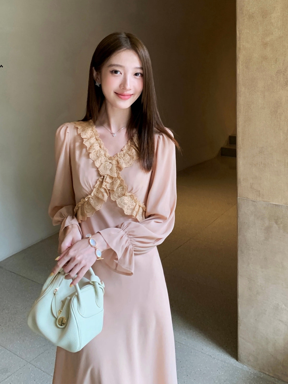 【dress】ギャザーフリルロングワンピース Q8933