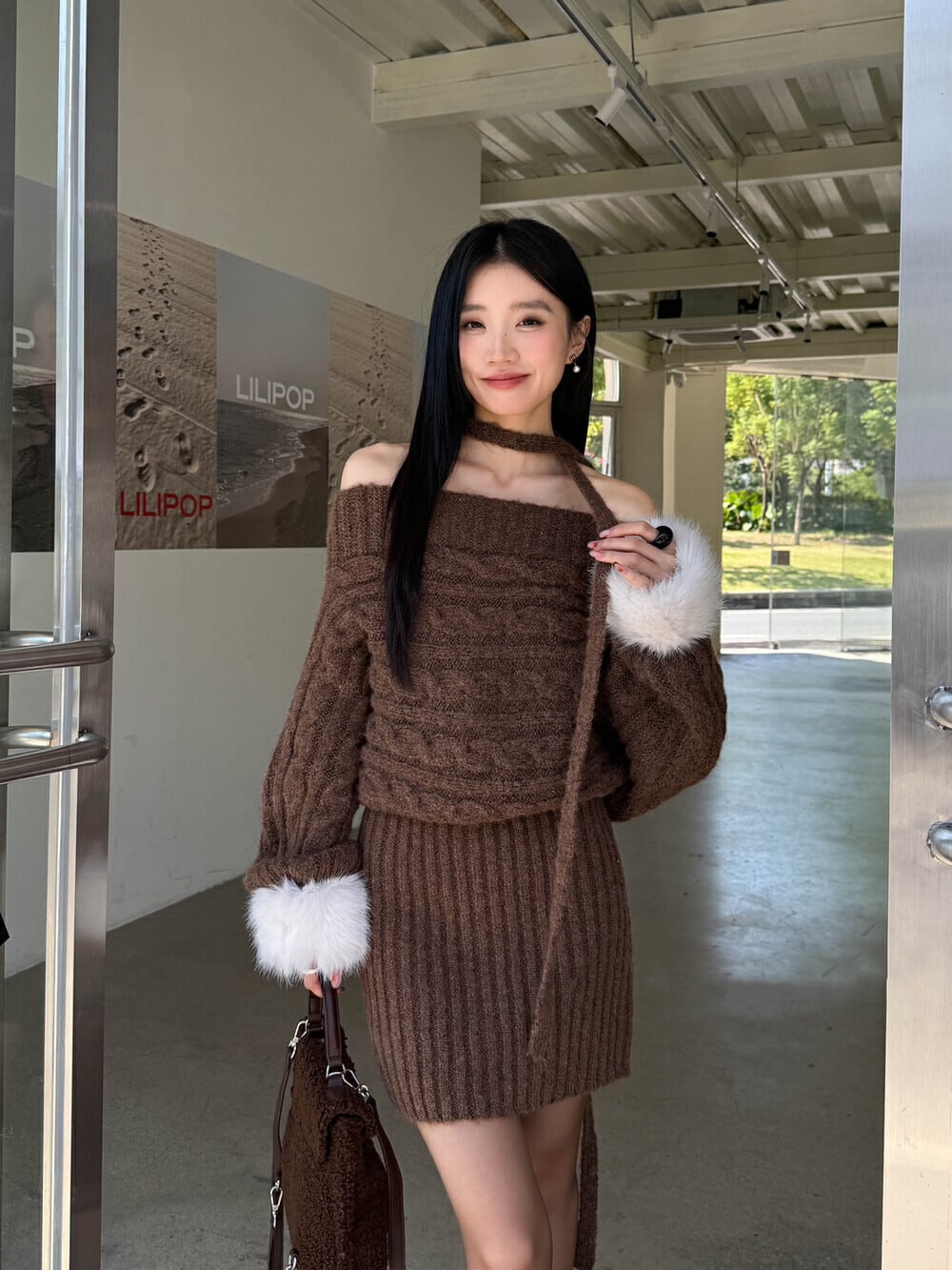 【dress】チョーカー付袖ファーオフショルダーニットワンピース　N2892