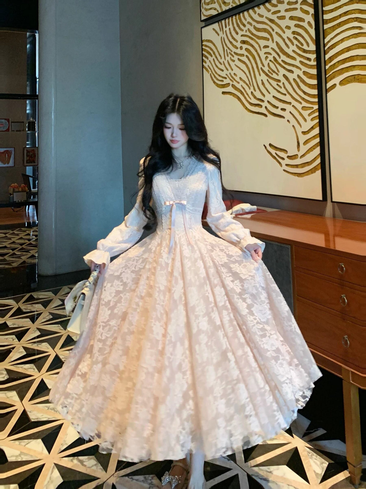 【dress】Vネックロングレースワンピース Q7563