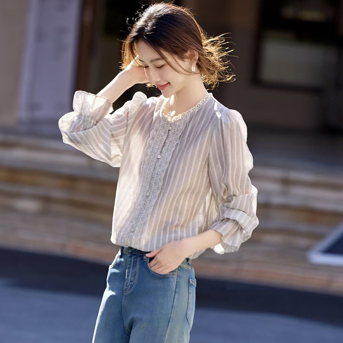 【tops】レース切り替えブラウス　M29668