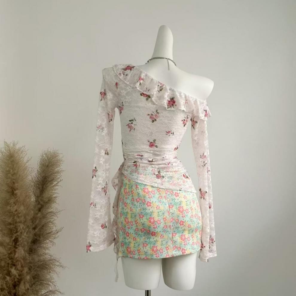 【tops】フリルレーストップスベアトップ付き　M29538