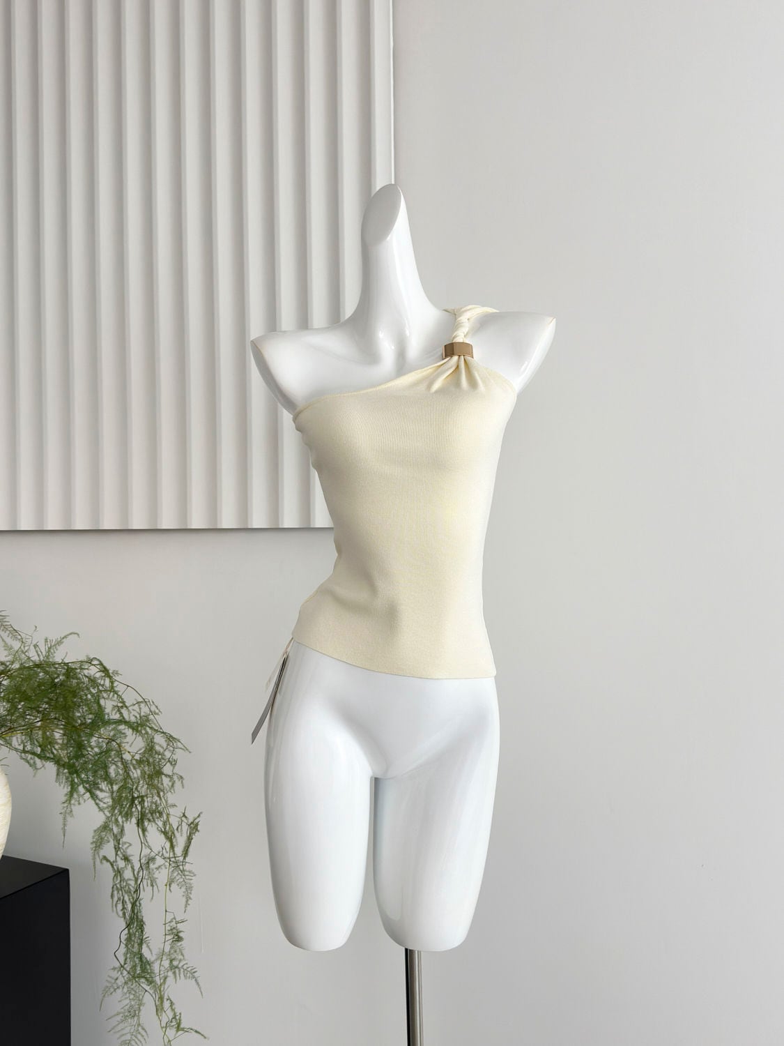 【tops】オフショルダートップス　M24494