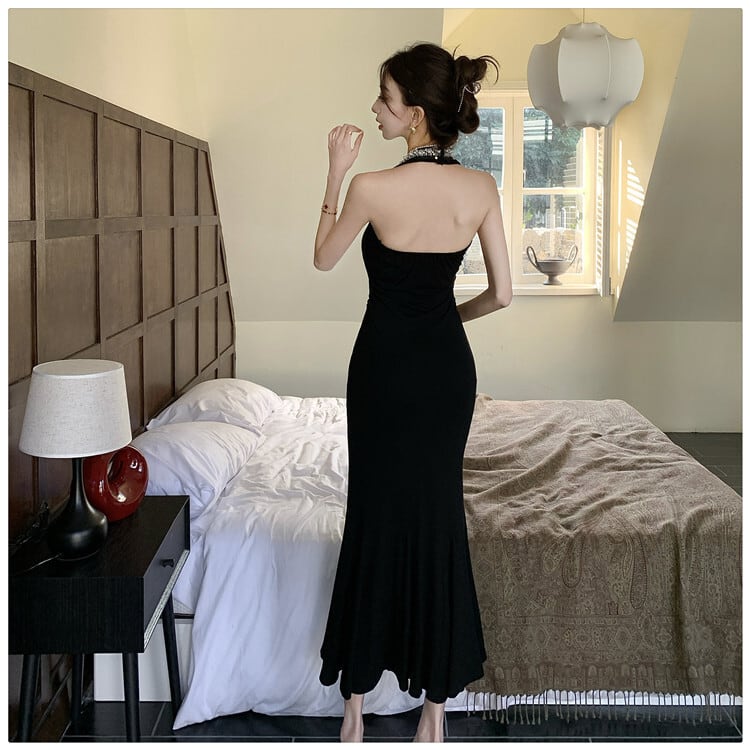 【dress】ビジューホルターネックワンピース　M29726