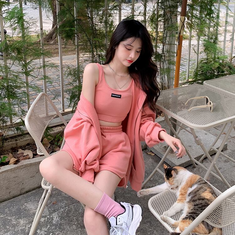 【set】人気を獲得?カジュアル気質満点アウター+キャミソール+ショートパンツ3点セット G13531