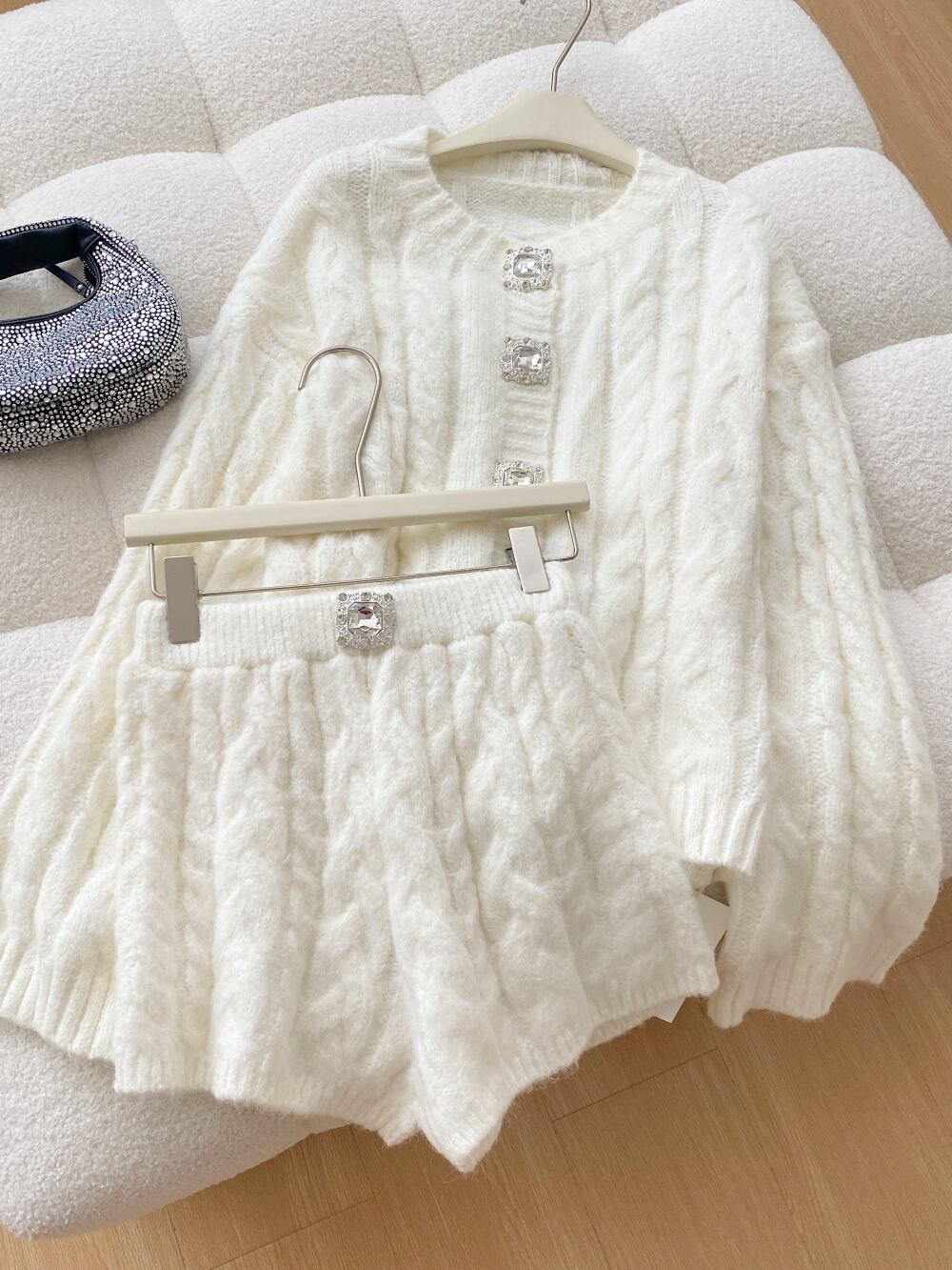 【set】ビジューボタンカーディガン×ショートパンツセット　N3395