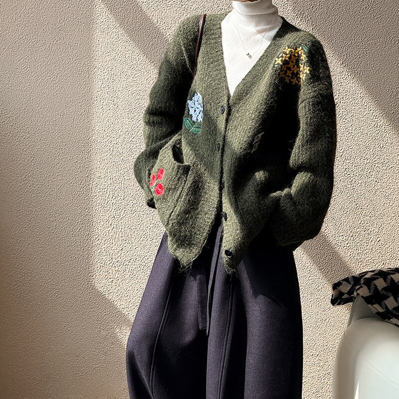 【outer】フラワー刺繡ニットカーディガン Q6972