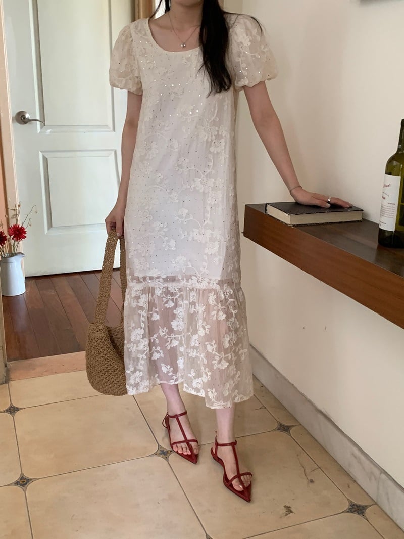 【dress】ジャカード刺繍ワンピース　M24731