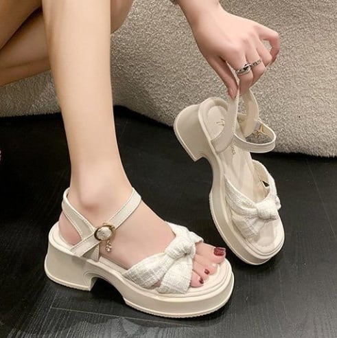 【shoes】厚底サンダル　M30224