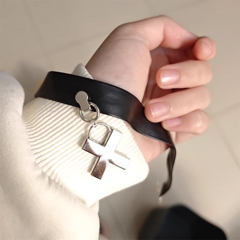 【GOODS】ZZZ 浅羽悠真 cospaly ネックレス チョーカー Q2194