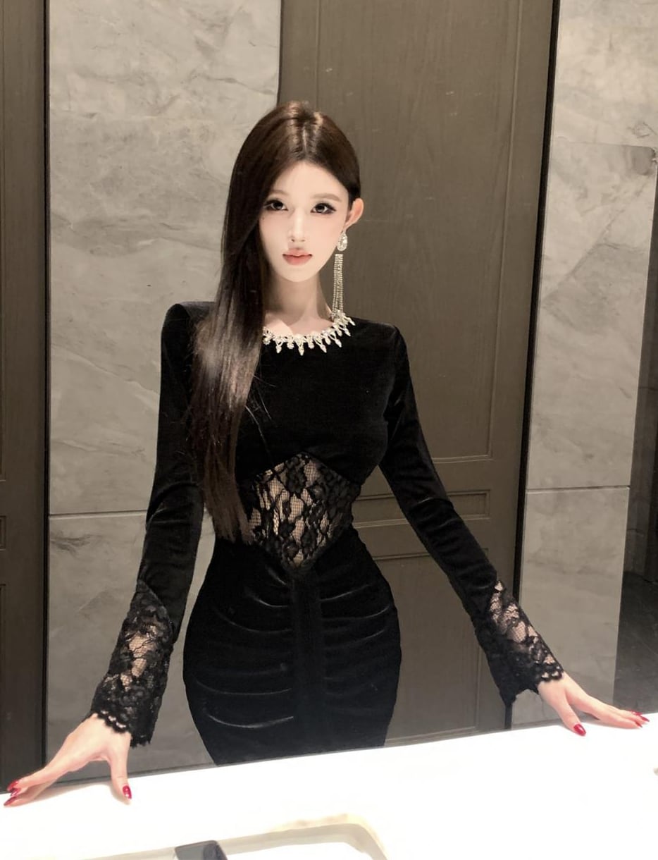 【dress】スパンコール付きレースドッキングベルベットワンピース Q7424