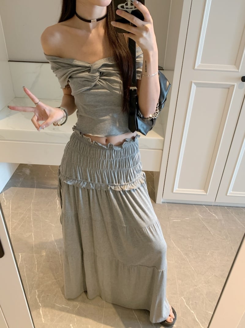 【set】オフショルダーTシャツ+スカート２点セットG21577