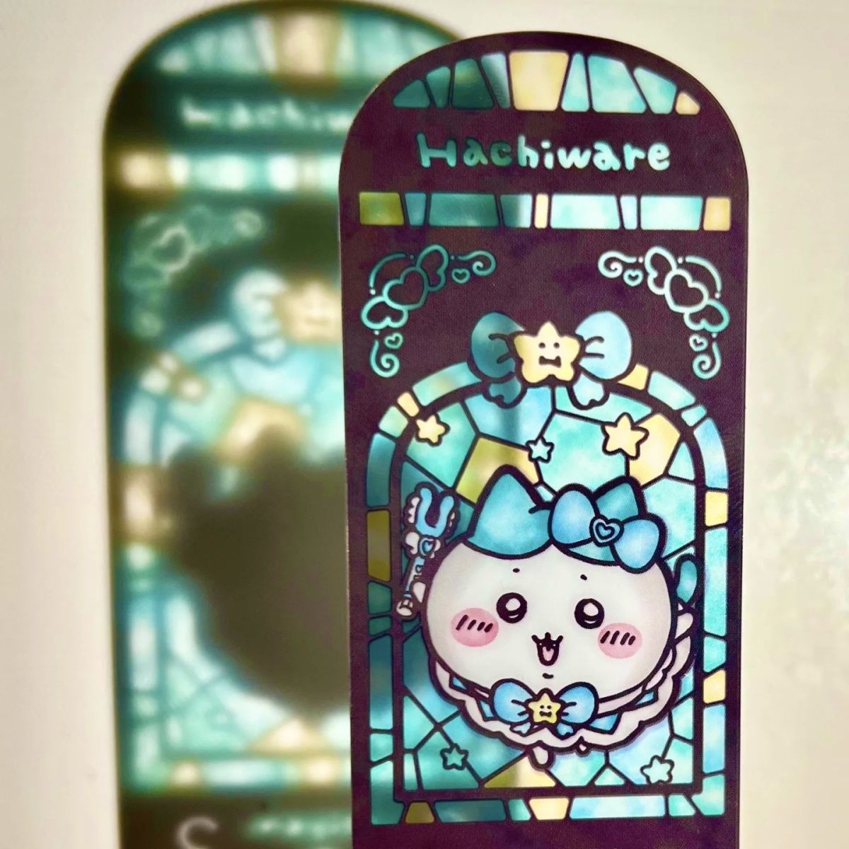 【GOODS】ちいかわ ステンドグラス風 しおり Ｑ2151