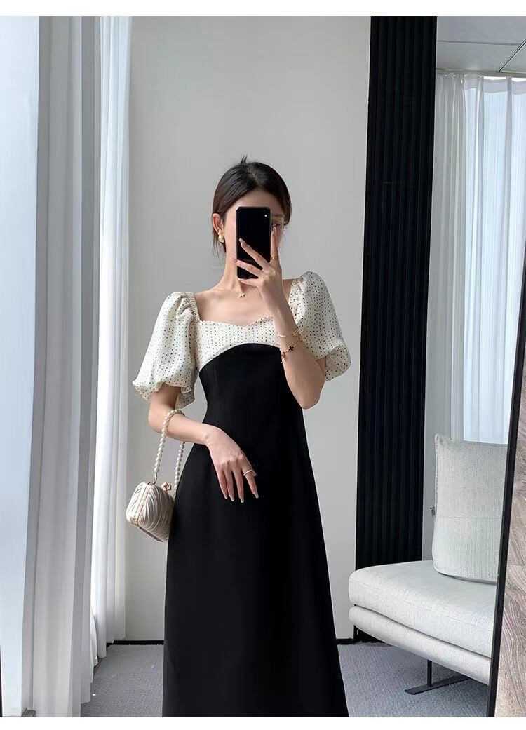 【dress】一目惚れ！レトロスクエアネック半袖パフ袖ドット柄着やせワンピースF2722