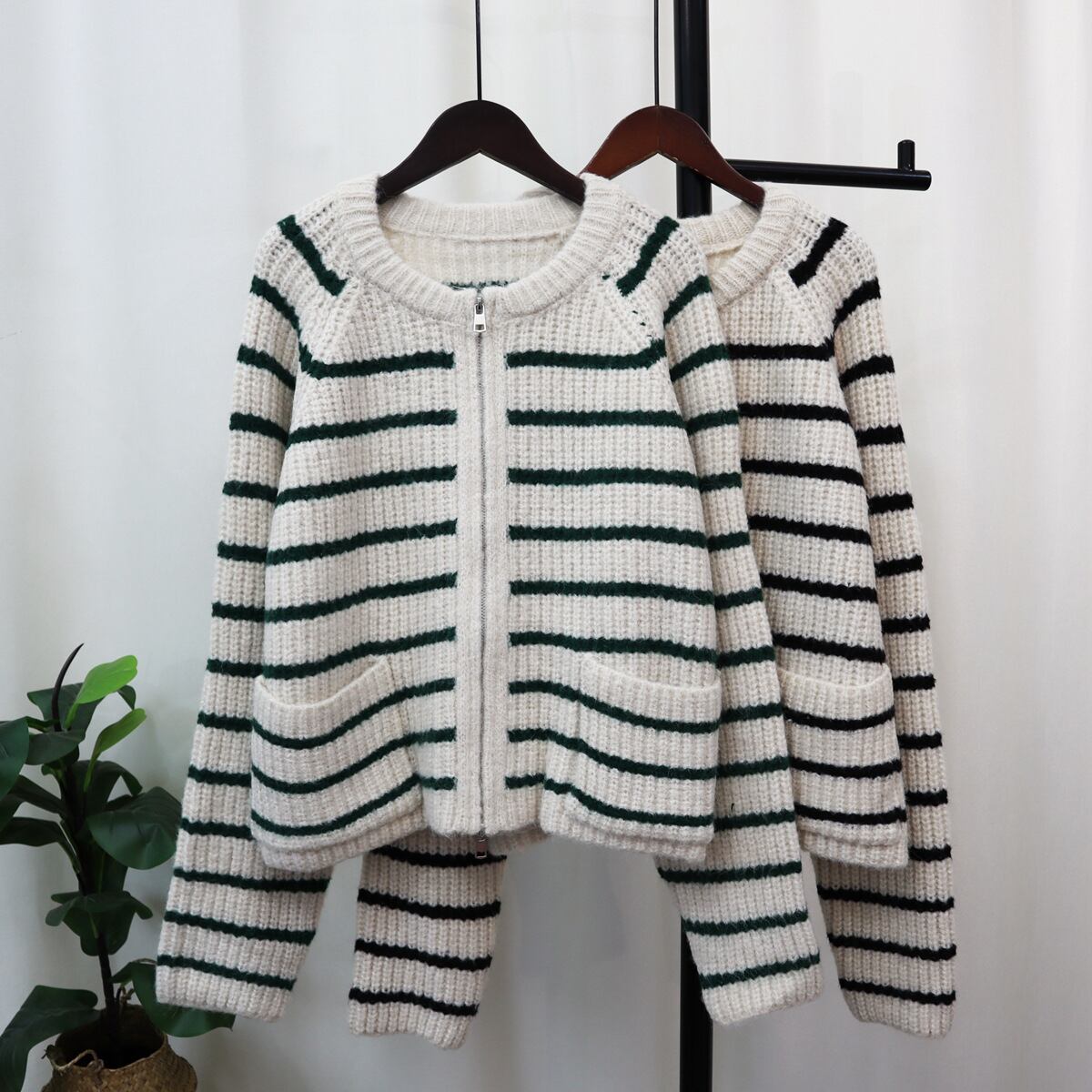 【outer】ボーダー柄ニットカーデ　M18750