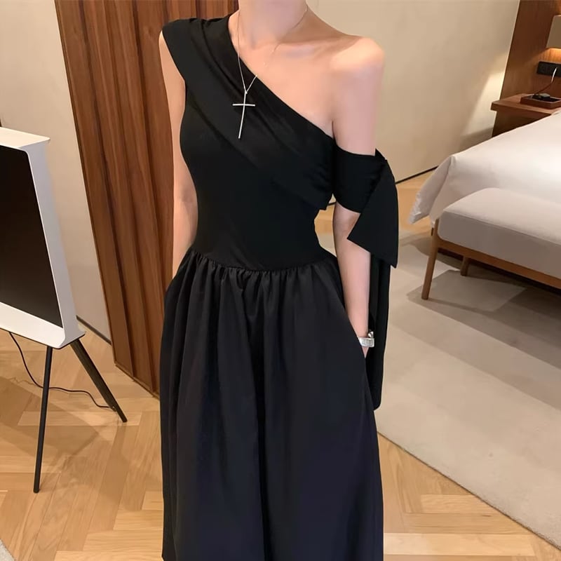 【dress】ワンショルダーAラインロングワンピース Q8265