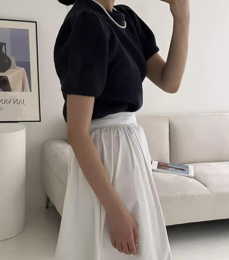 【tops】半袖パフ袖ニットＴシャツF7427