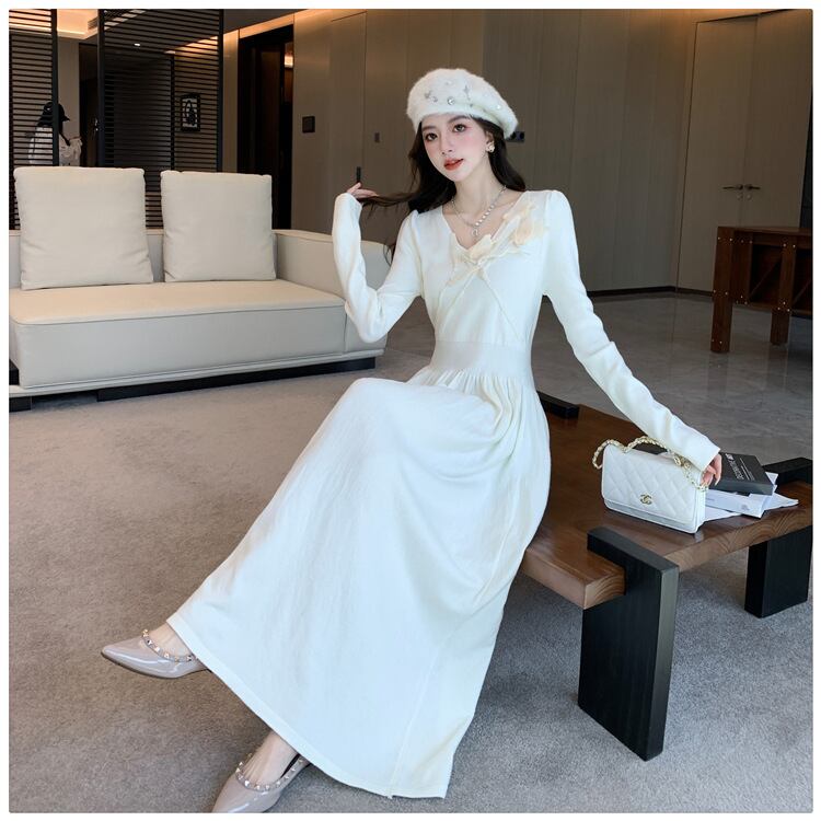 【dress】立体フラワーニットワンピース　M27827