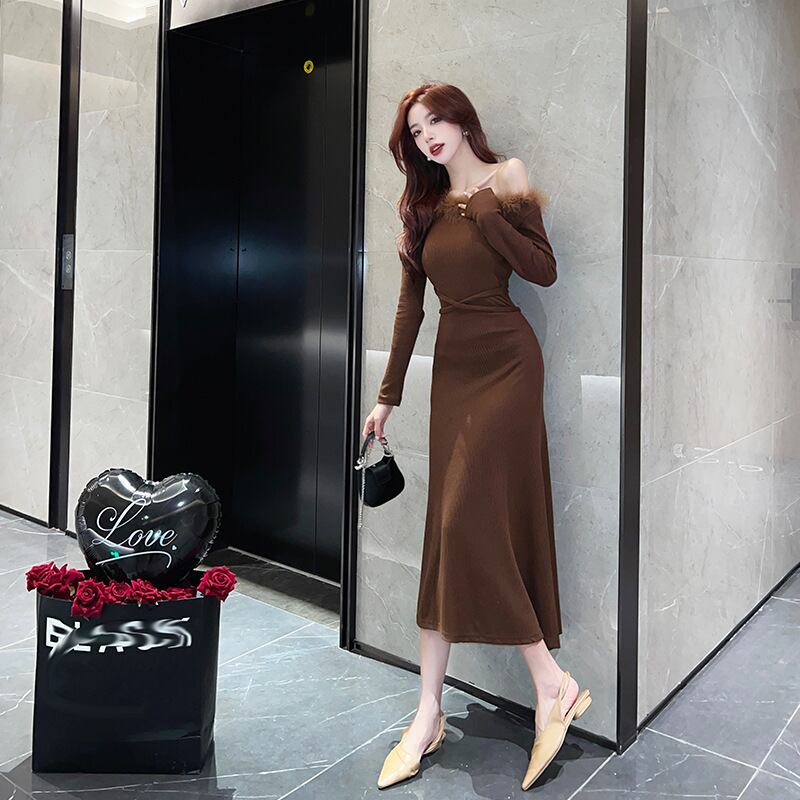 【dress】ファーネックワンピース　M18207