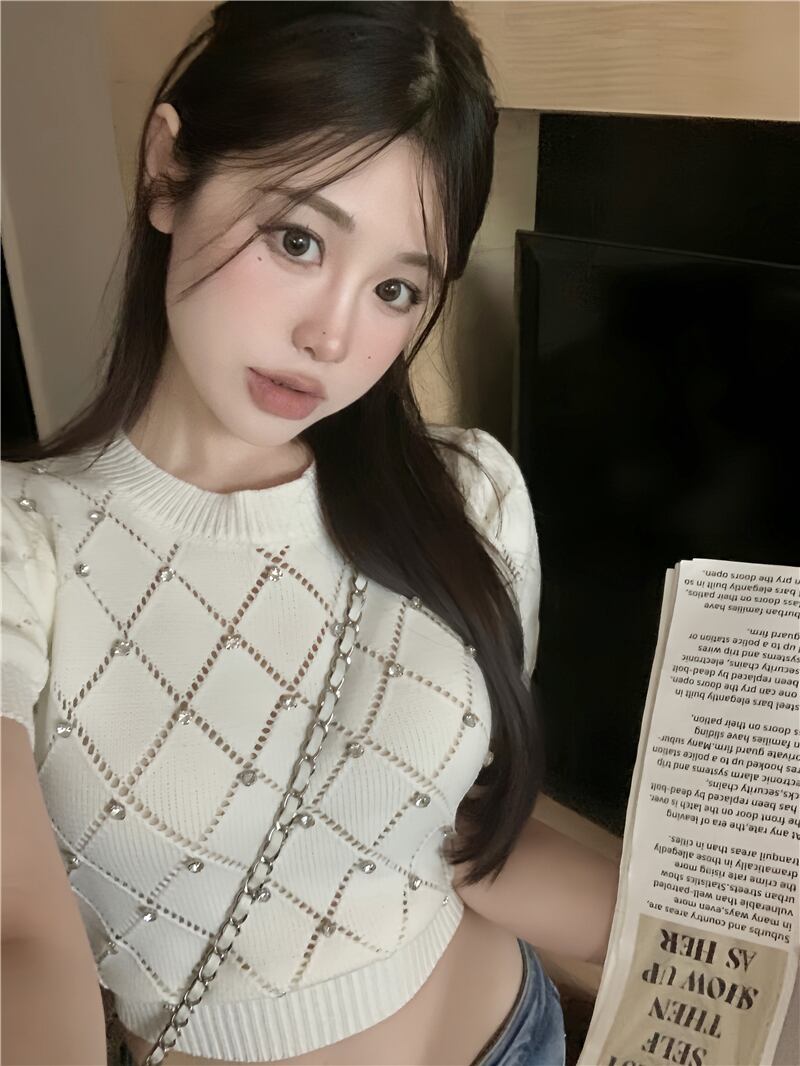 【tops】細身効果抜群♪夏新作3色ラウンドネック半袖ビーズ飾り体型カバー着回し薄手ニットF4718