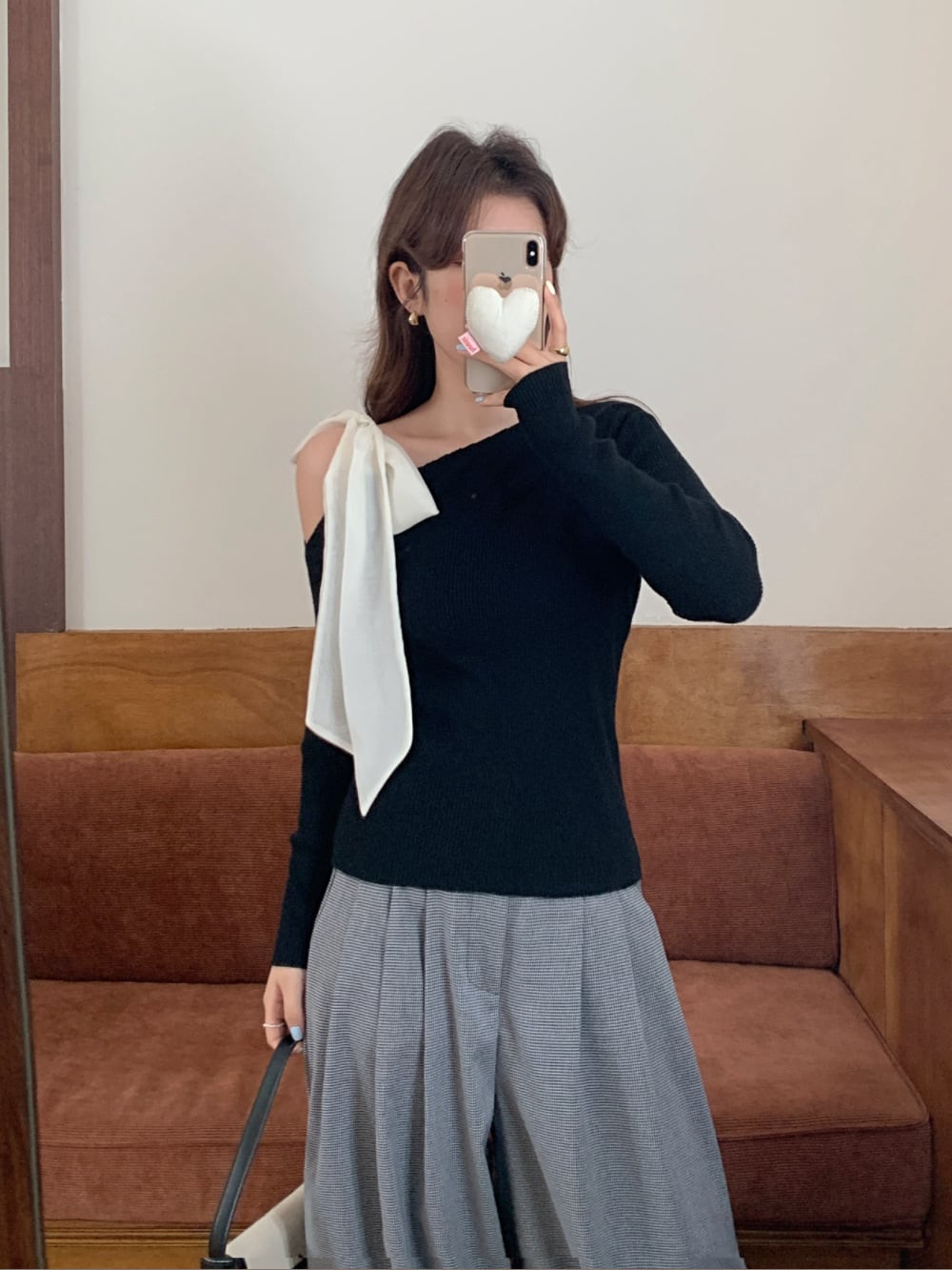【tops】オフショルダーニットトップス　M26974
