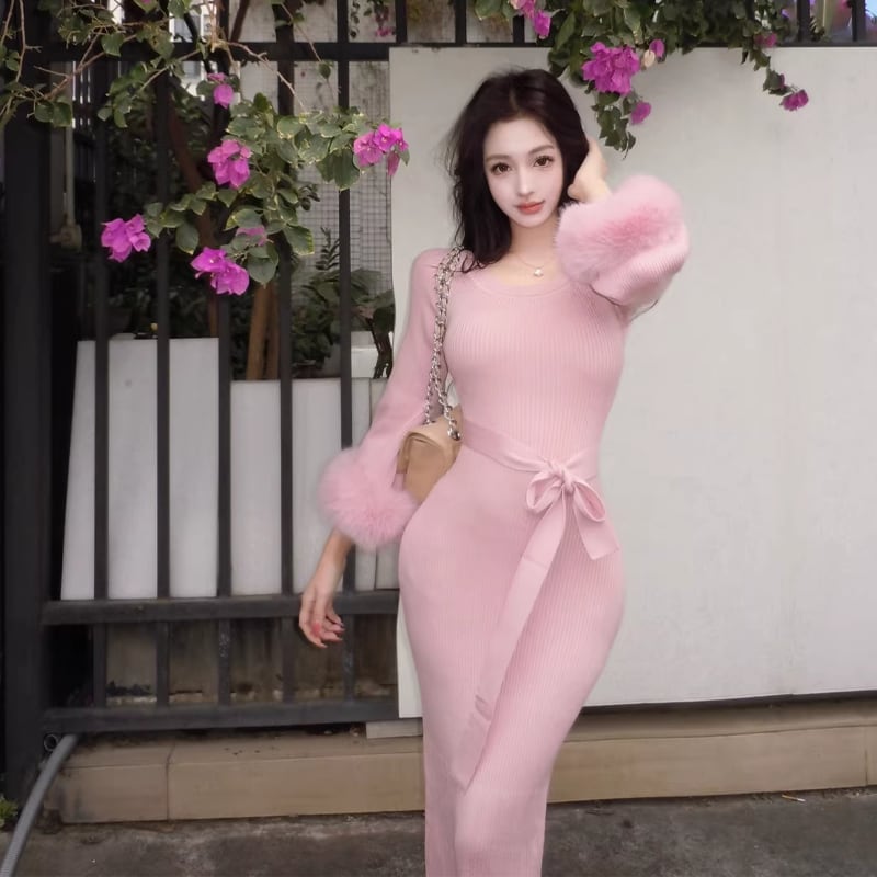 【dress】袖ファーロングニットワンピース Q7811