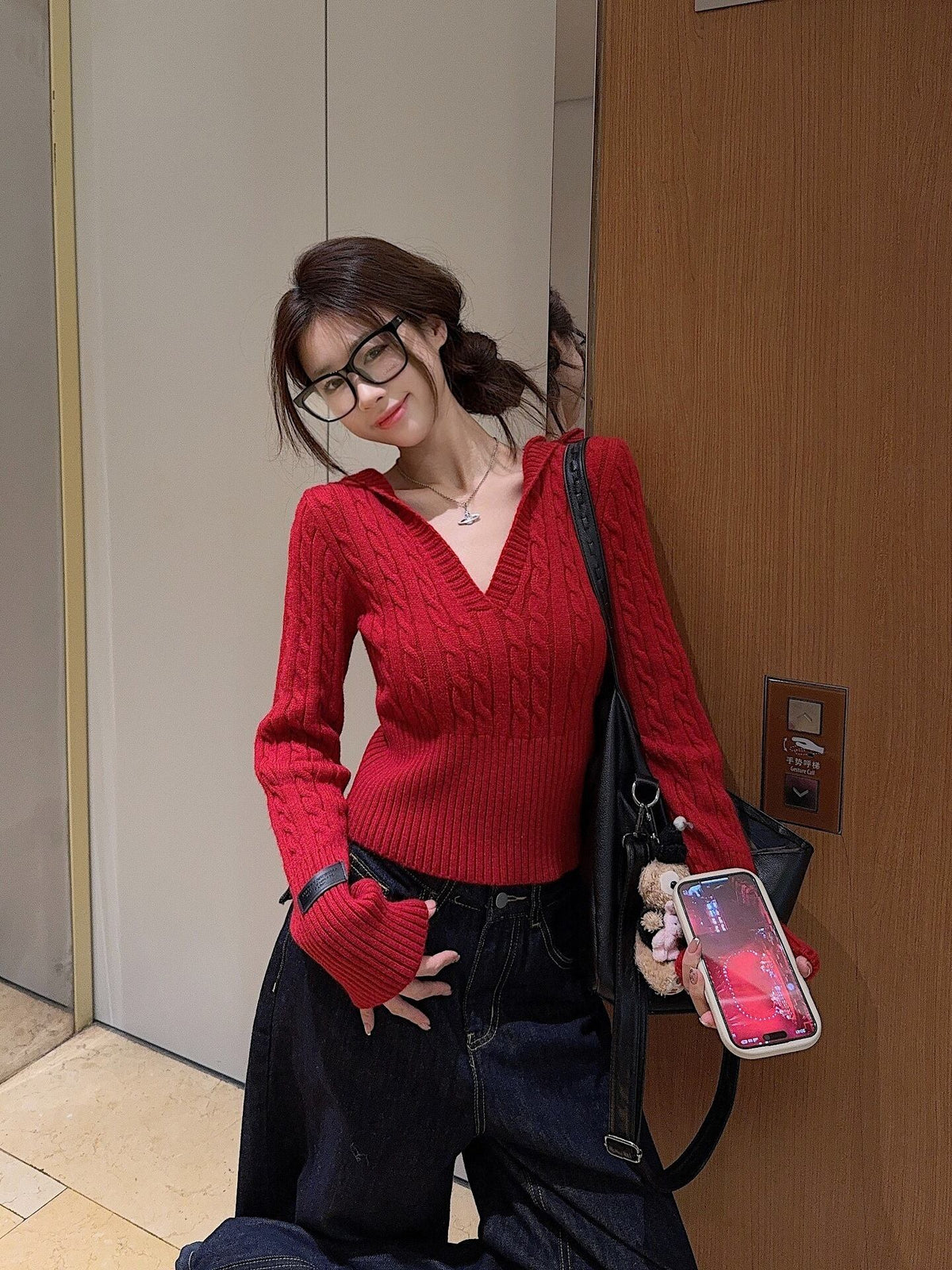 【tops】Vネックフード付きニットセーター　M28798