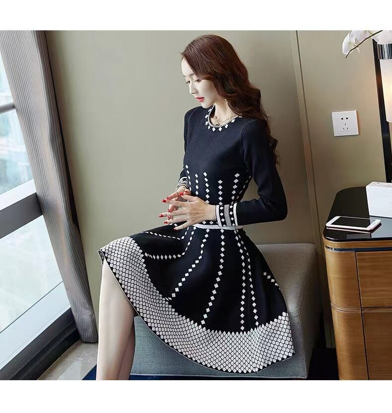 【dress】見逃し厳禁ラウンドネック長袖Aライン体型カバー韓国ファッション配色ワンピースF1415