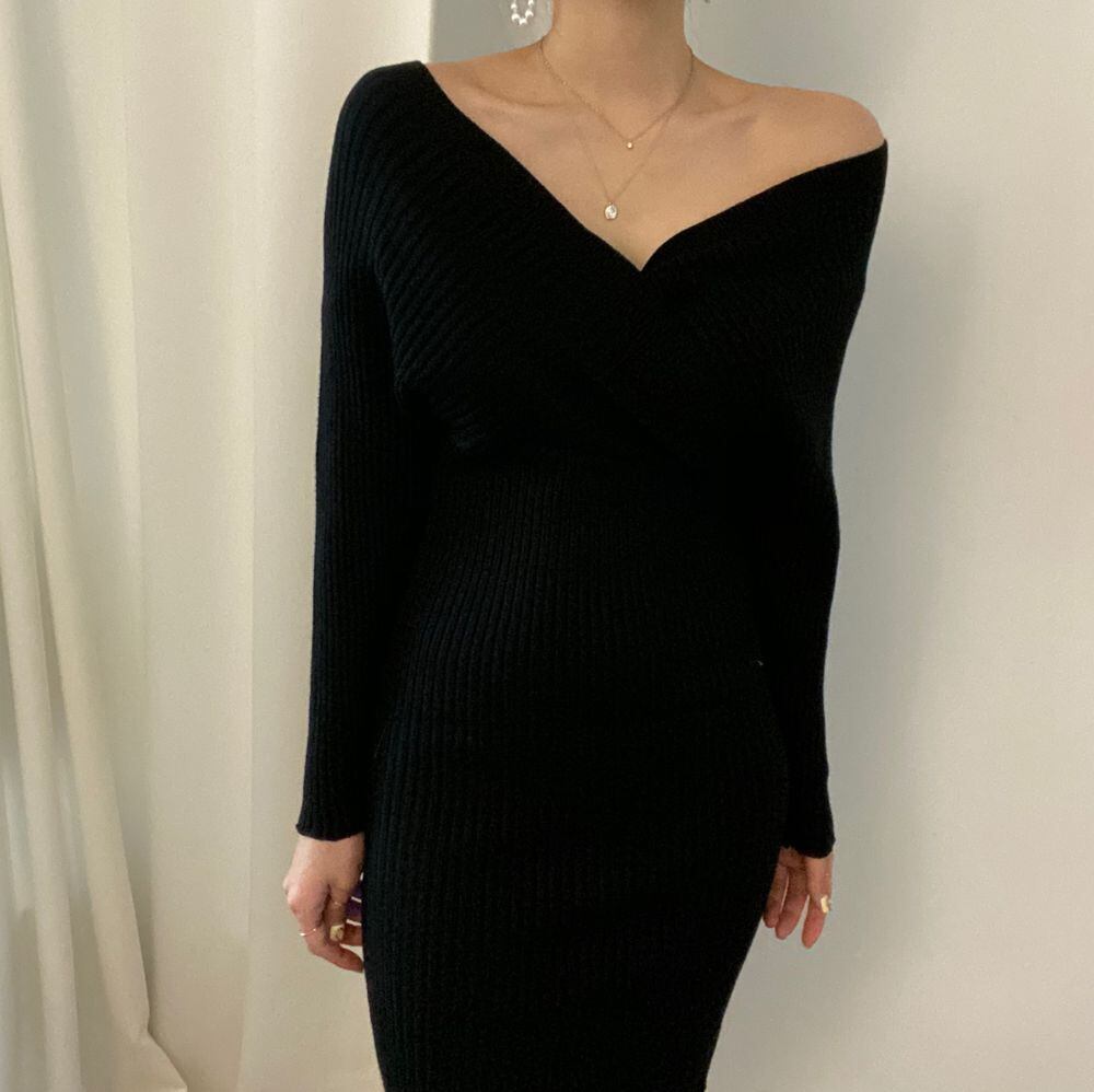 【dress】好感度UP!気質満点 韓国系スリット体型カバー長袖Vネック着痩せニットワンピース G2947