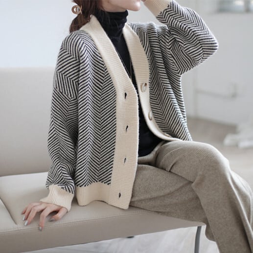 【outer】Vネックニットカーデ　M27225