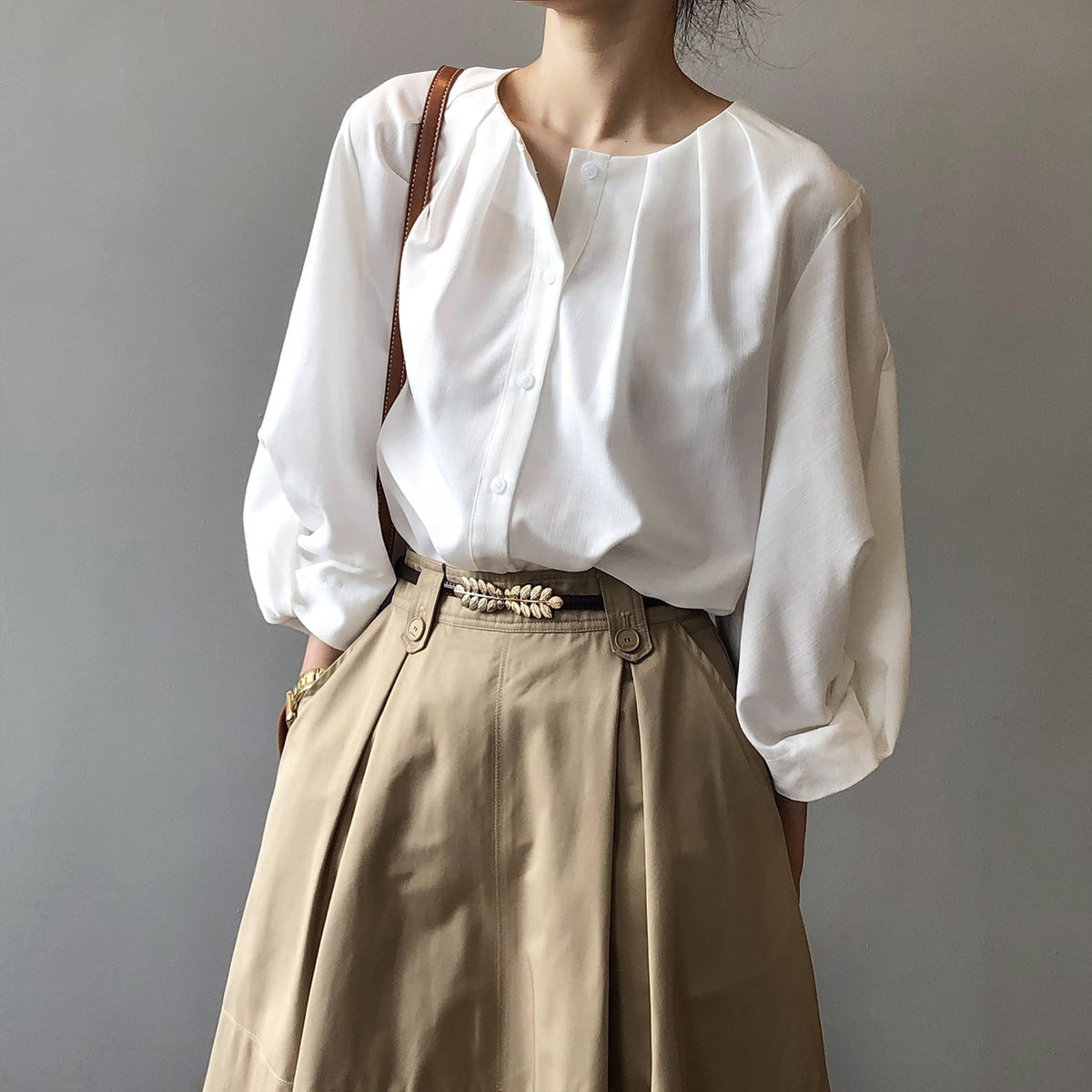 【tops】ランタンスリーブシャツブラウス　M29742