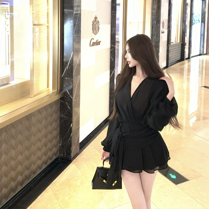 【dress】Vネックデートワンピース　M33527