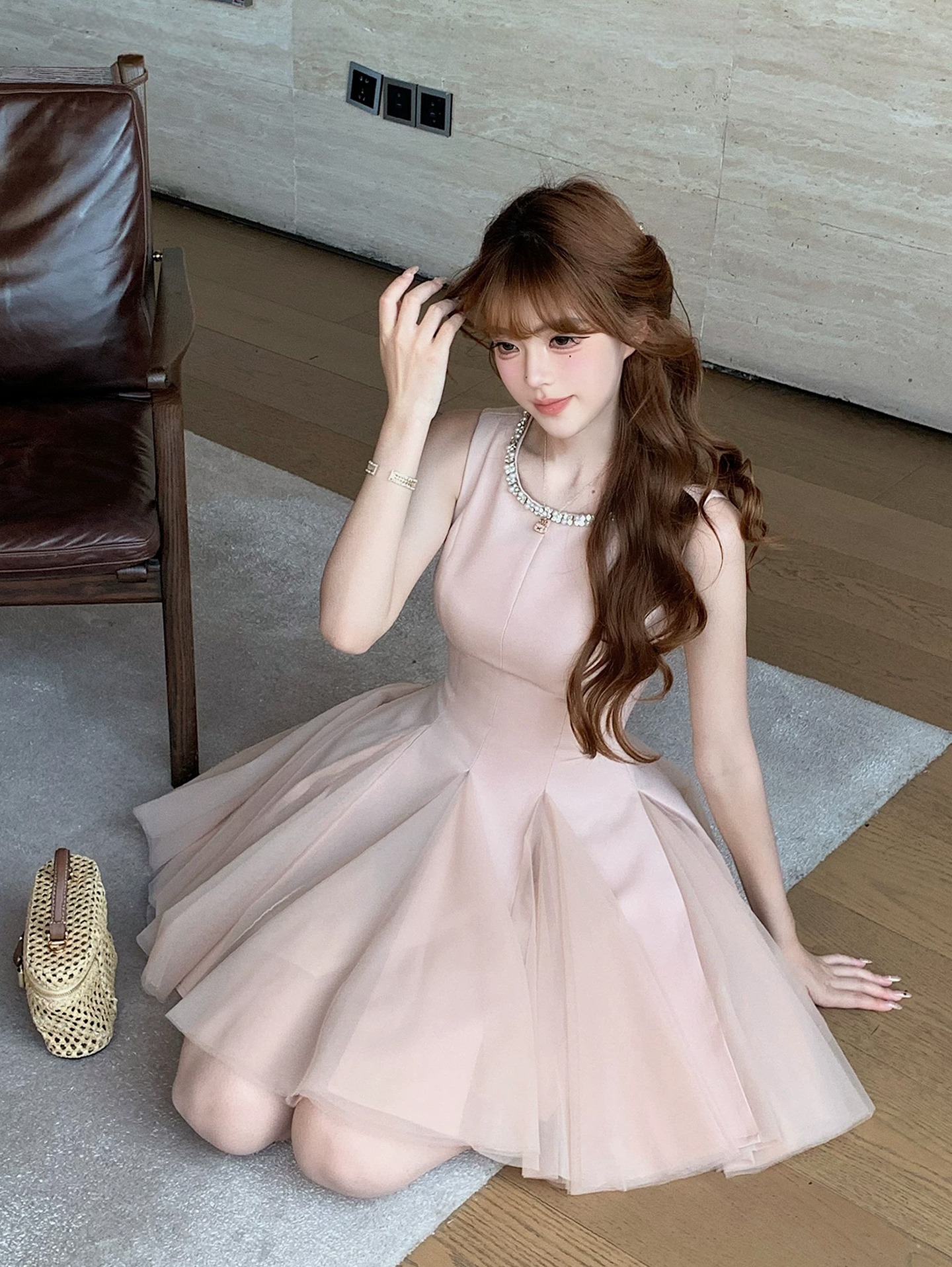 【dress】 ラインストーン付きノースリーブチュールドッキングフレアワンピース Q8881