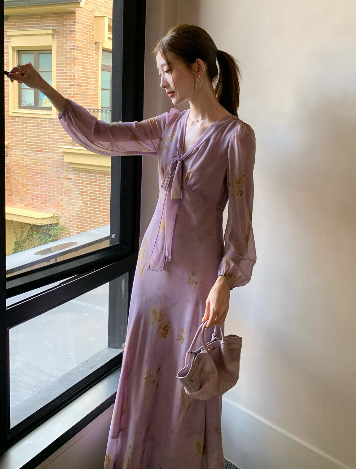 【dress】ボウタイフラワー柄ロングワンピース Q8919