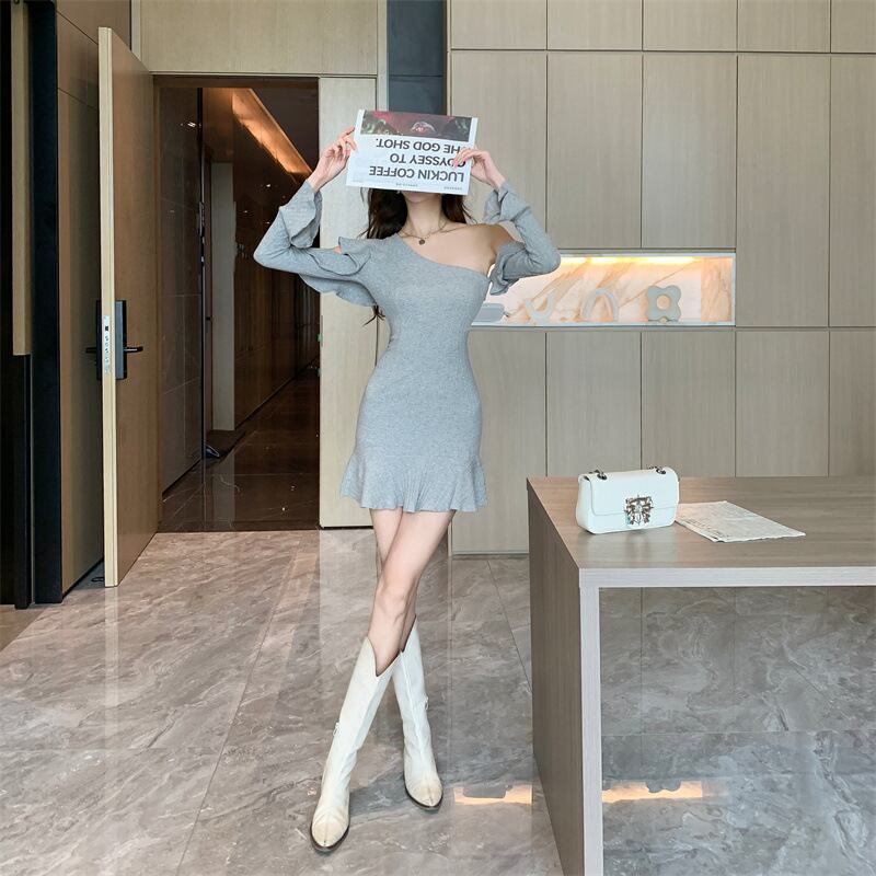 【dress】オフショルダーワンピース　M19086