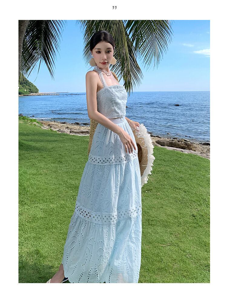 【dress】刺繍ホルターネックカットワークワンピース　M30102