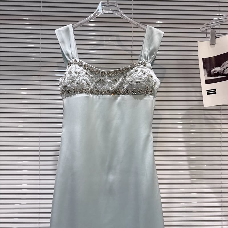 【dress】ラインストーン付きキャミワンピース Q7984