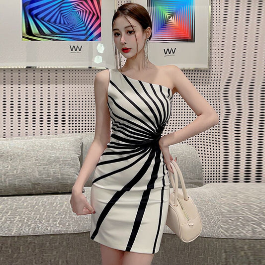 【dress】オフショルダーストライプ柄ワンピース G21299